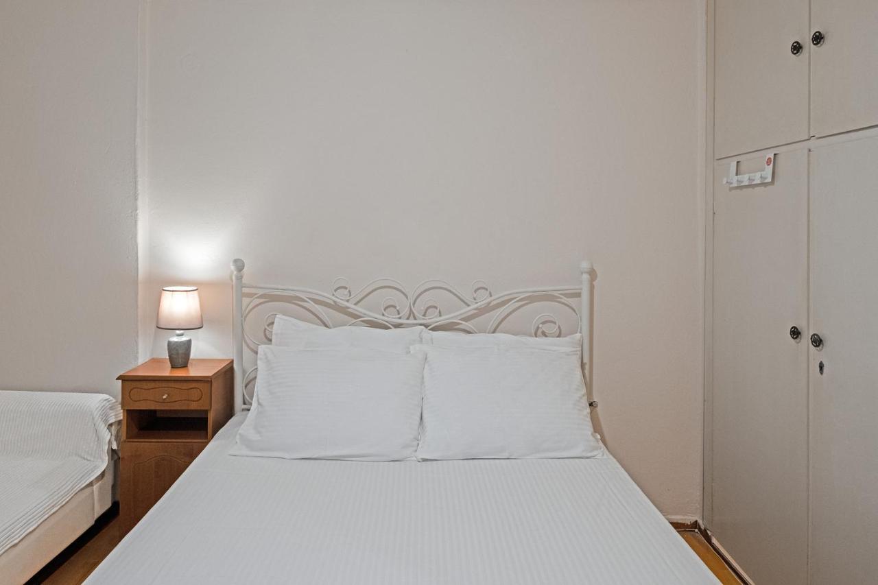 Serenity & Cozy Apartment Kalamata Esterno foto