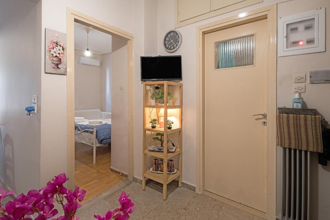 Serenity & Cozy Apartment Kalamata Esterno foto
